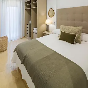 Emilio Luque Cinco Apartment